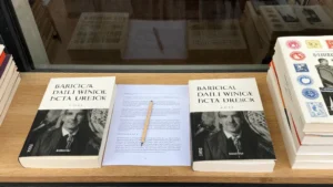 Si publico mi novela en España, ¿me pueden cambiar las palabras, el título o la portada?